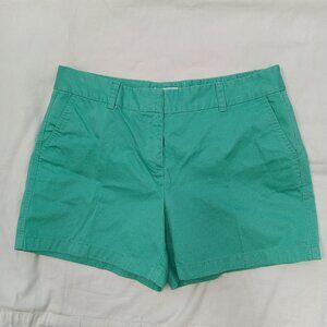 Vineyard Vines green women's size 14 shorts